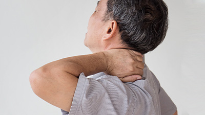 patient needs neck pain chiropractor in Hayward CA